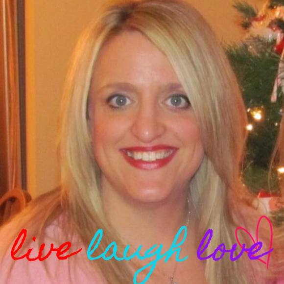 Meet your Posher, Angie - Picture 1 of 1